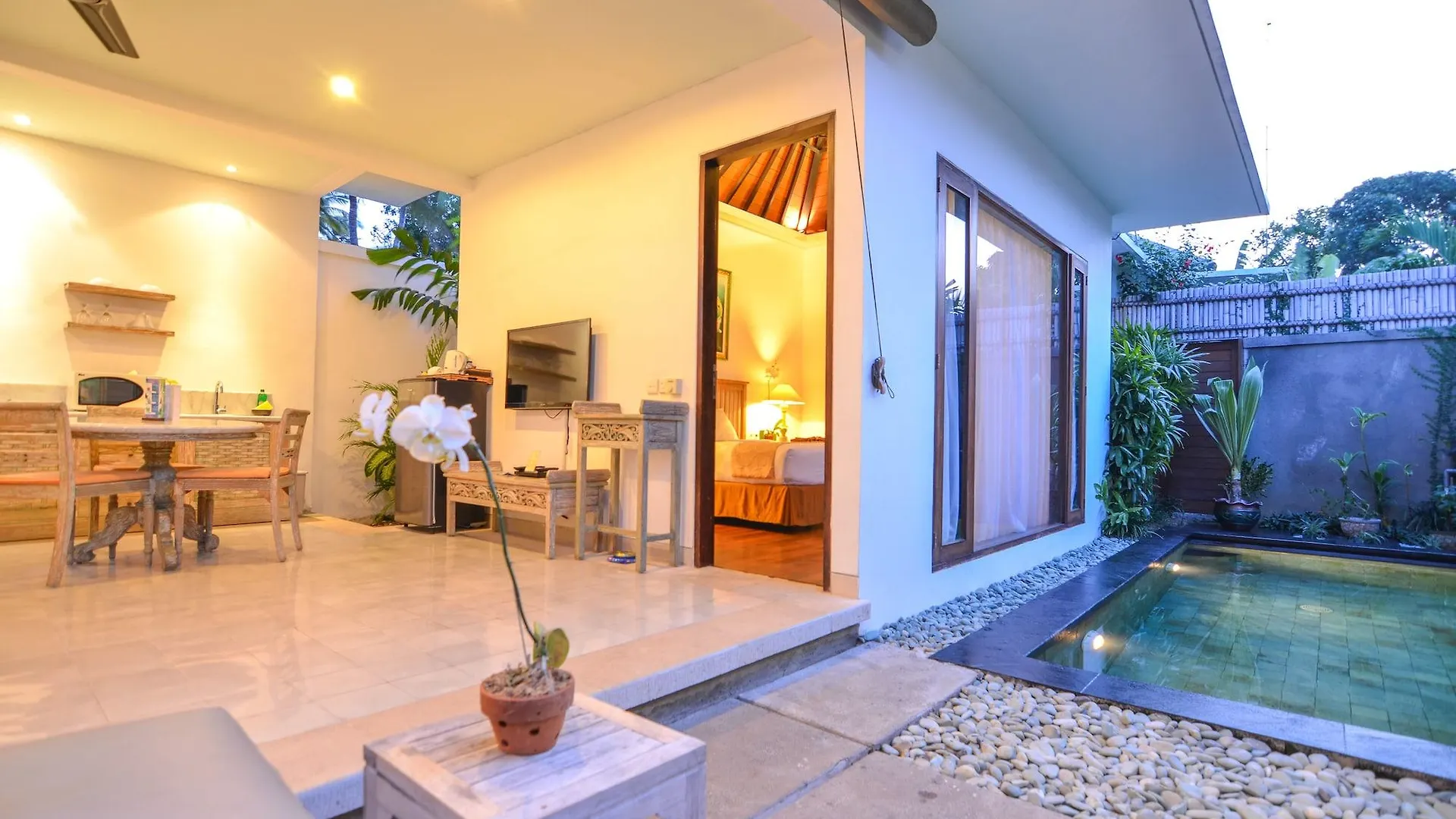 New Pondok Sara Villas Seminyak  0*, Seminyak (Bali)